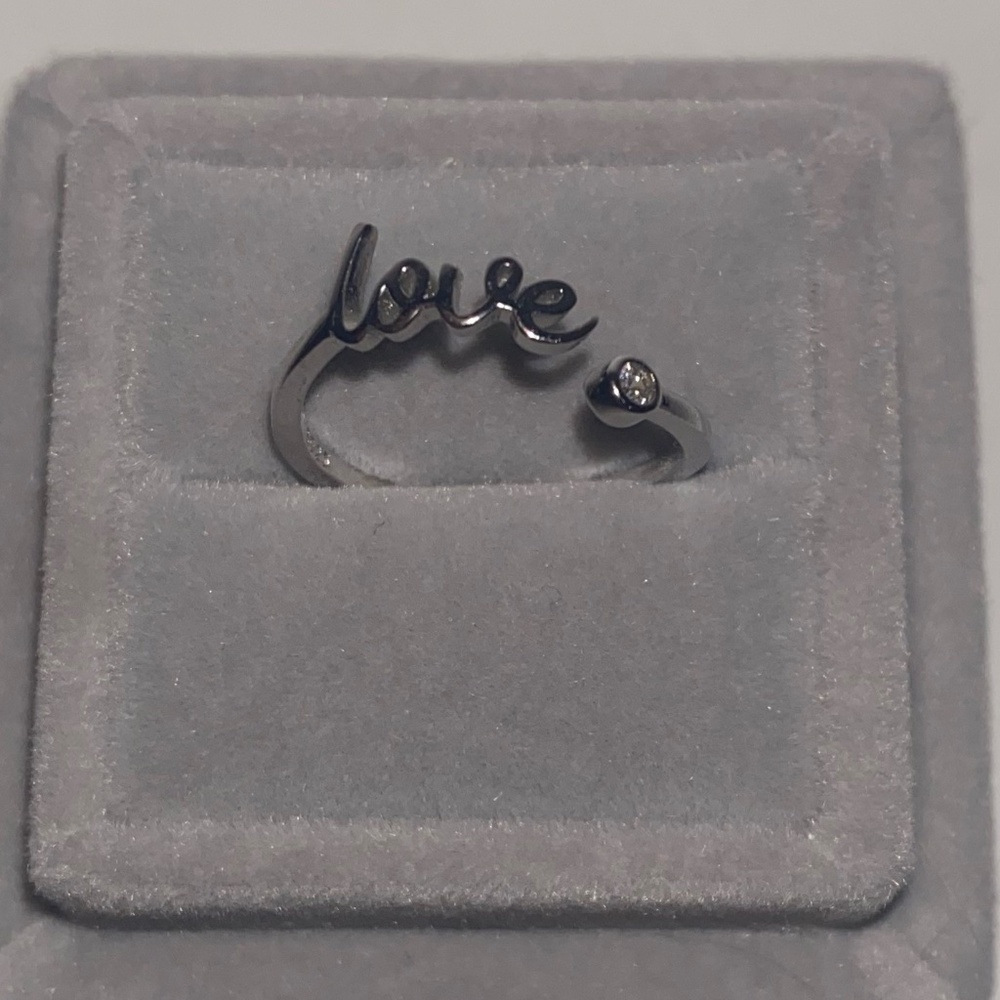 "love" Ring
